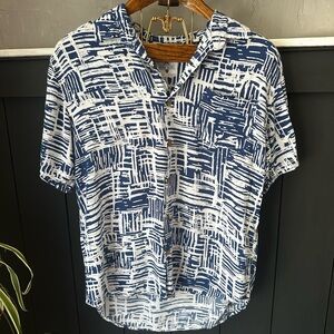 Urban Shores White‎ Blue Button Down Short Sleeve Shirt Size Large
